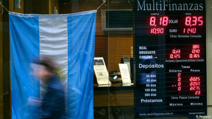 Argentina prolonga renegociación de la deuda cinco semanas más