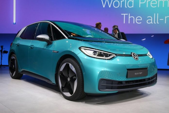 Volkswagen construirá seis fábricas de baterías para vehículos eléctricos en Europa