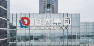 ¿Quién es el fundador de Evergrande Group, la empresa inmobiliaria de China hoy en bancarrota?