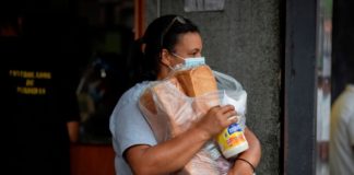 Venezuela tiene una "economía dual" entre quienes se insertan a la recuperación y los que no