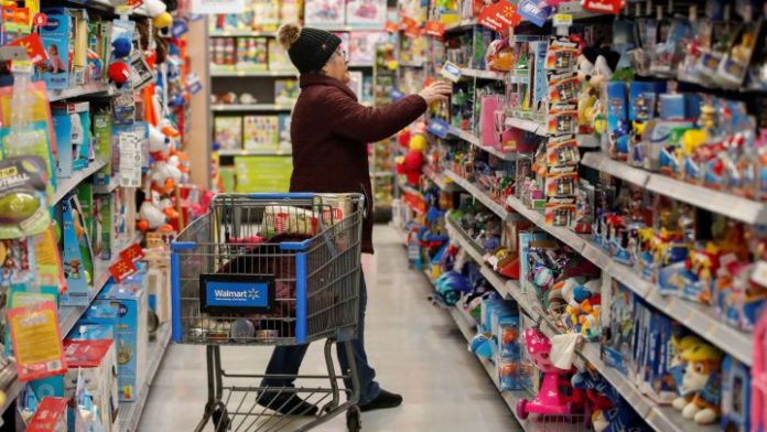 Se acabó la “fiesta pospandemia” de la economía estadounidense, los ciudadanos quedan sin ahorros