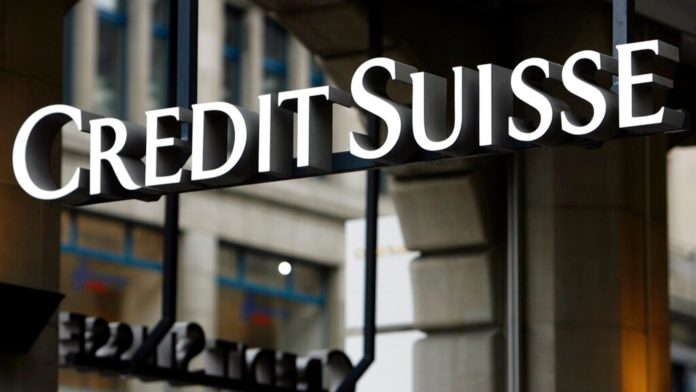 Credit Suisse cae a mínimos históricos en bolsa ante las dudas por su solvencia financiera