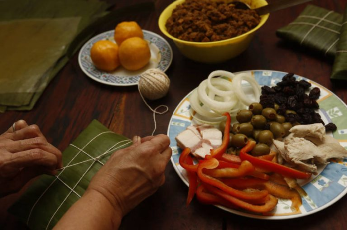 Venezolanos se preparan para la cena de Año Nuevo